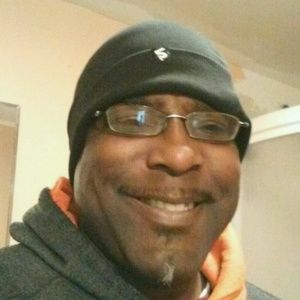 Meet your Posher, Larry